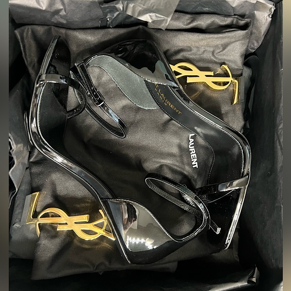 SOLD | BNIB YVES SAINT LAURENT HEELS - Picture 1 of 4